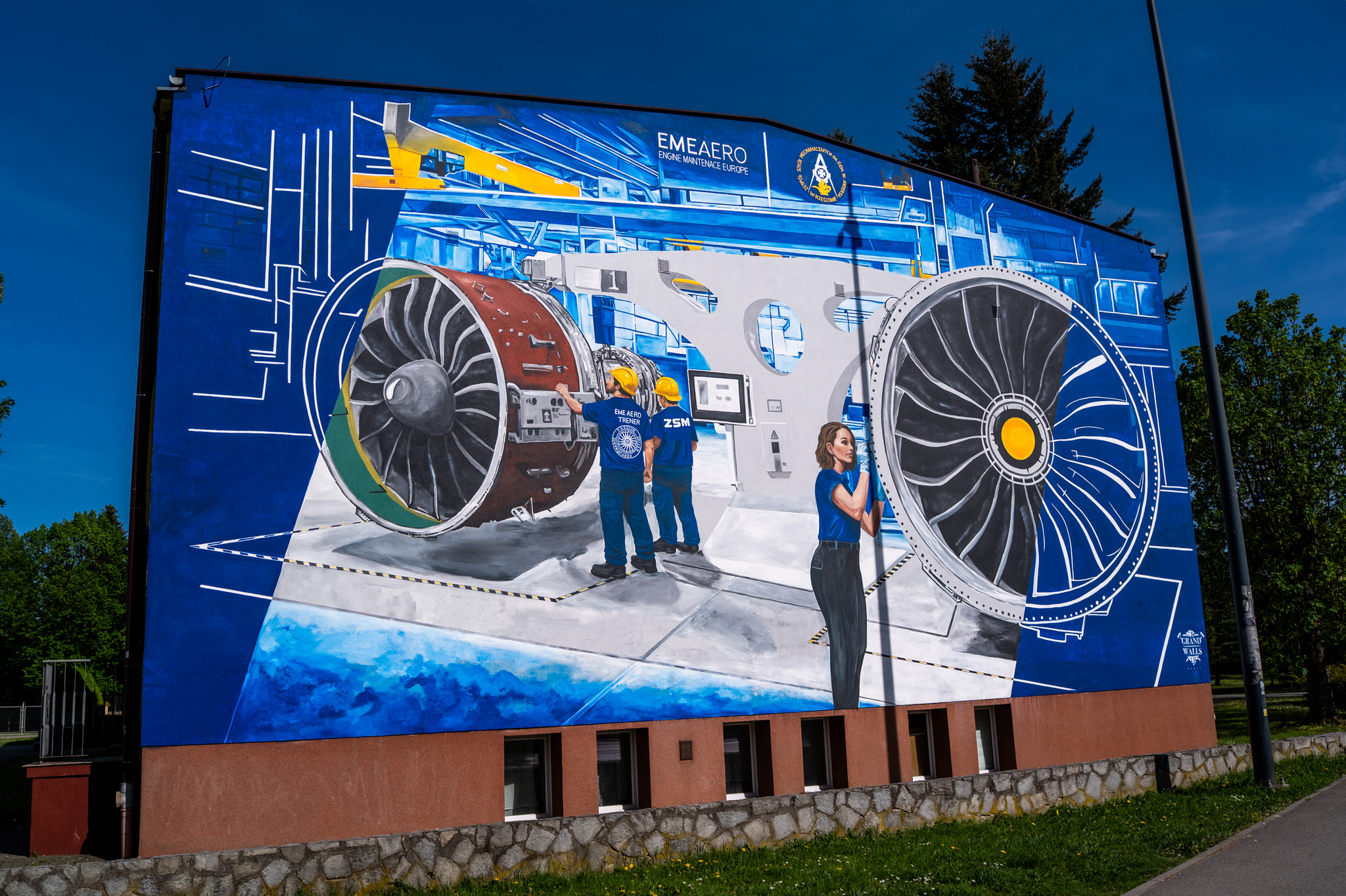 New Aviation Mural in Rzeszów – Result of Cooperation Between EME Aero and ZSM in Rzeszów